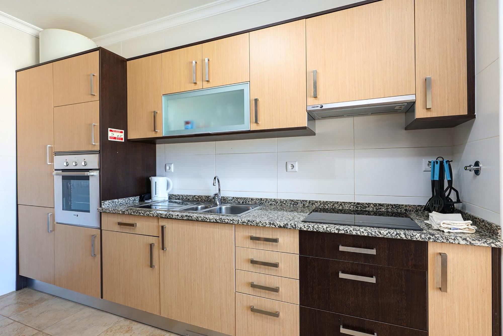 Lagos Central Wellness Екстер'єр фото